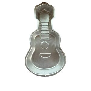 WILTON Aluminum Acoustic Guitar Shaped Cake Pan Baking Mold 17 3/4"  #2105-570